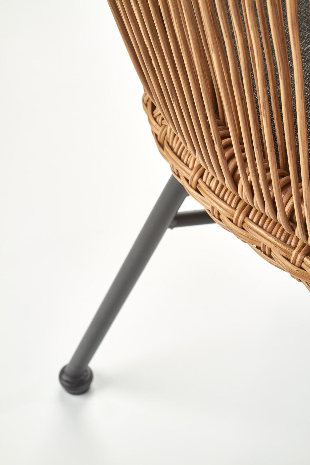PD melns / dabīgs / pelēks krēsls 55/47/74/43 cm