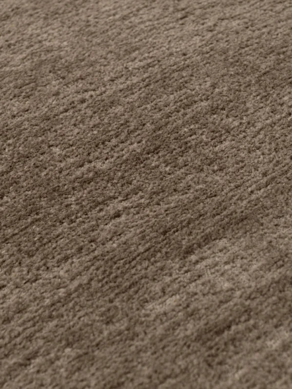 Krēsls Amore Eichholtz 97/91/74 cm Avelin brown | black swivel base - N1 Home