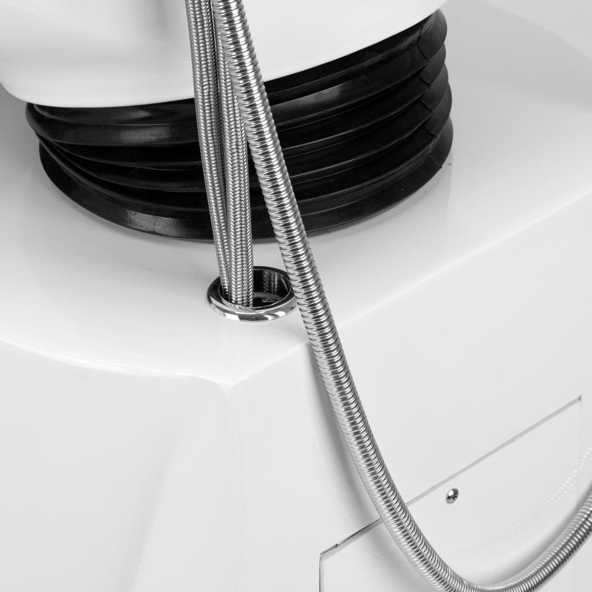 81d3adada3c21bd698219ef9d97c6e42