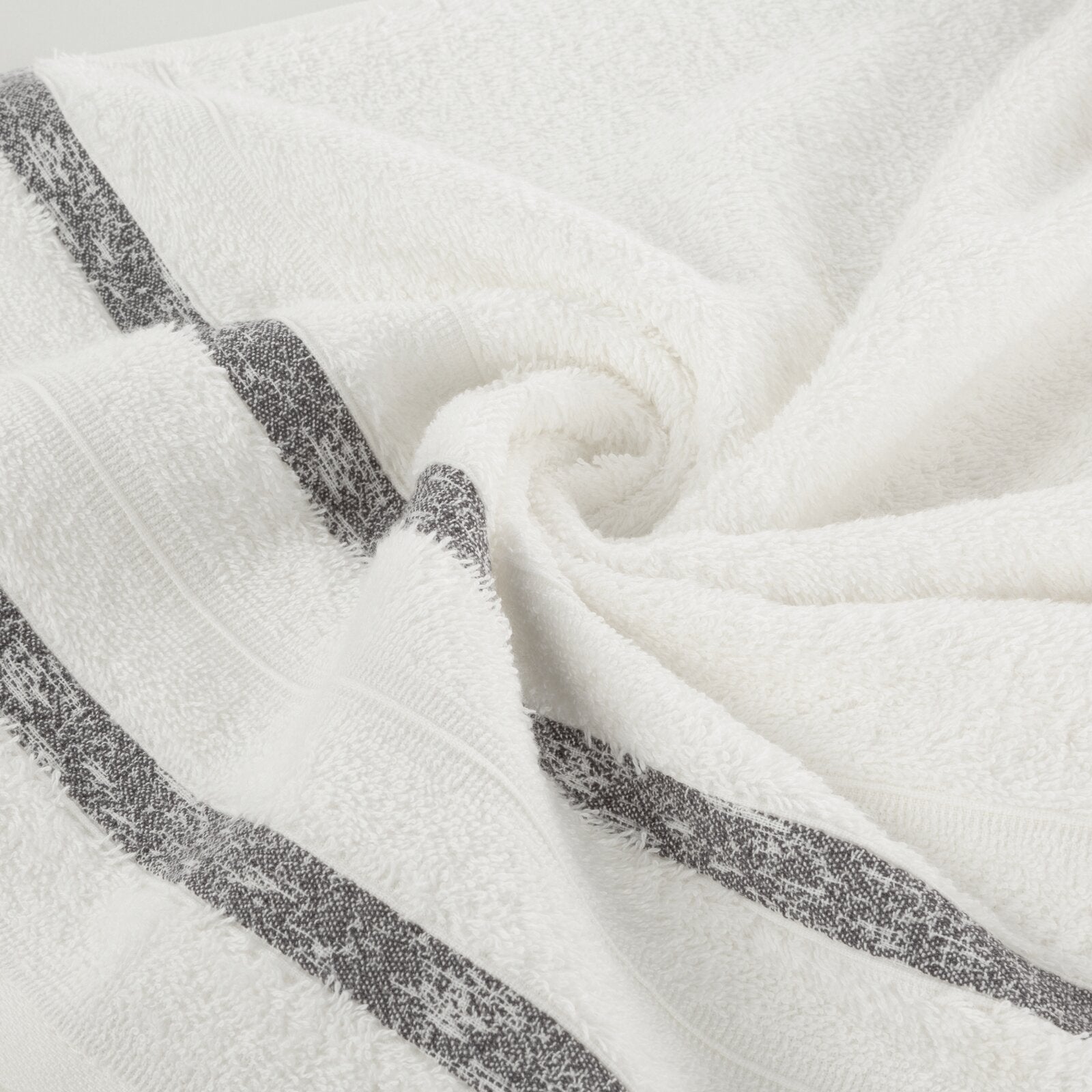 70fbdce00f395dafdbaa1a44fcafb869