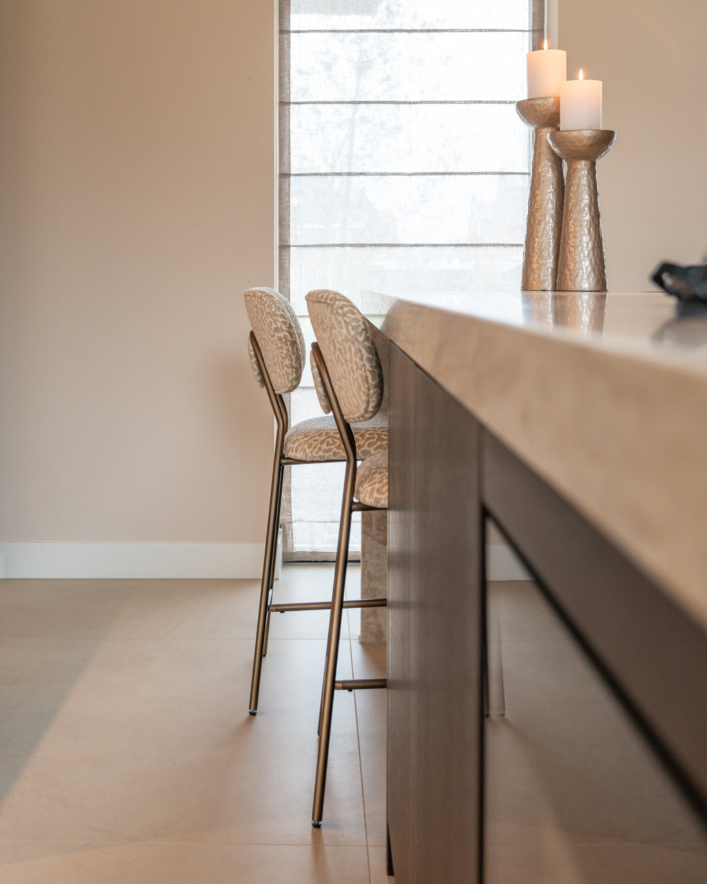 Svečturis Juana L Richmond Interiors 16/48/16 cm bēšs - N1 Home