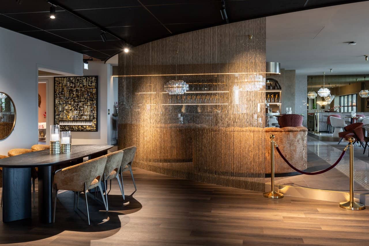 Dekoratīvs priekšmets Curtain Richmond Interiors 353/101/0,6 cm gold chain