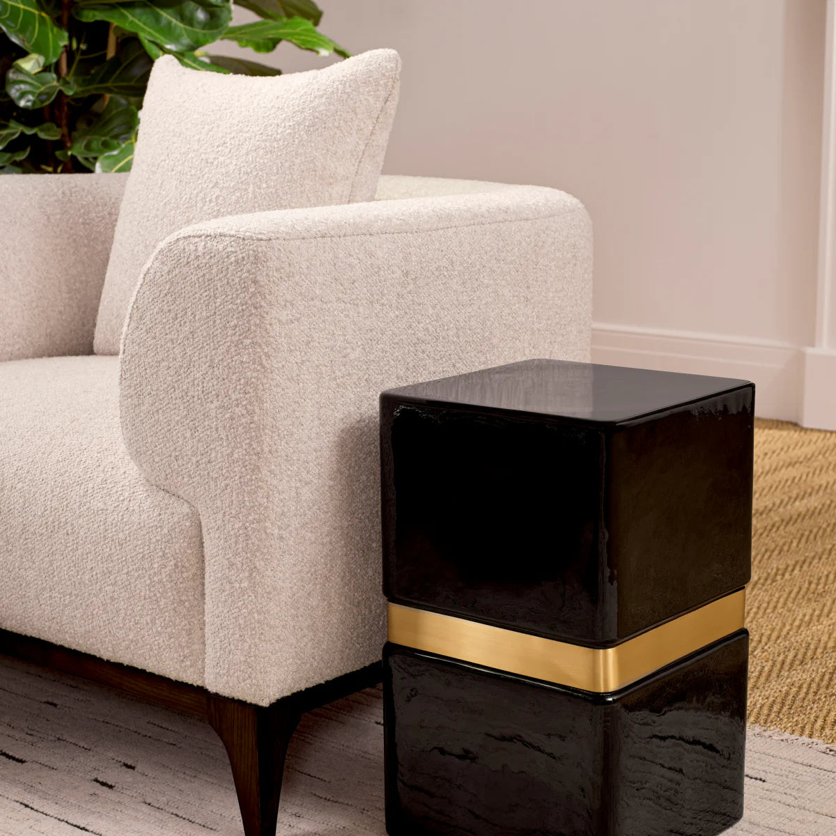 Krēsls Brannan Eichholtz 116/92/70 cm Bouclé chalk white | brown wooden base - N1 Home