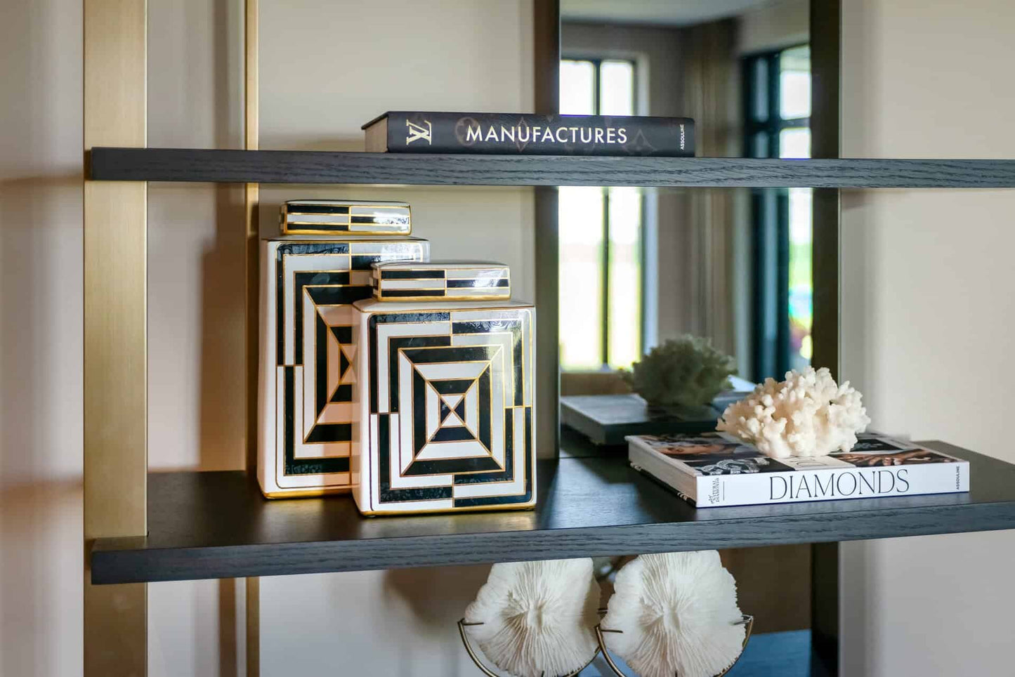 Vitrīna Alexander Jones Richmond Interiors 112/218/44 cm charcoal (Rigley)