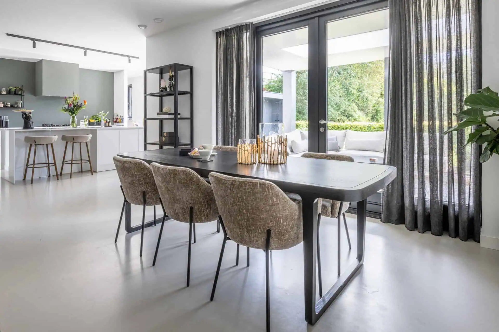 Svečturis Loretta gold small Richmond Interiors 19/15/15 cm zelts - N1 Home