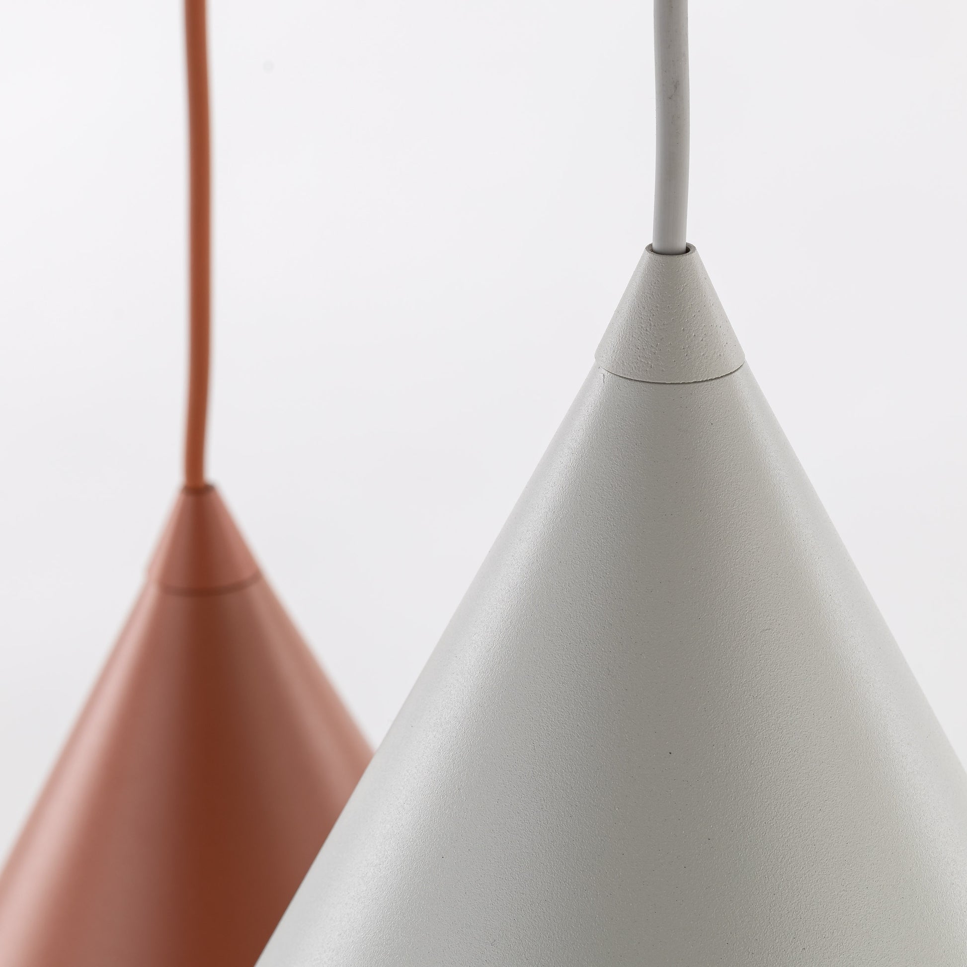 Piekaramā lampa Cono 500 × 500 × 1600 mm bēšs/ķieģelis/melns - N1 Home