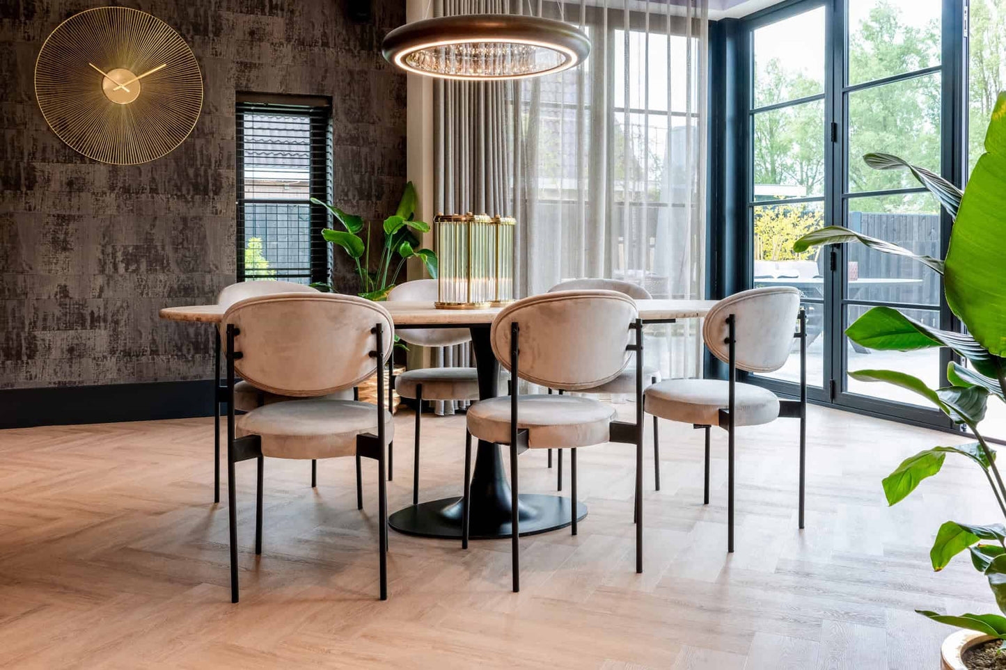 Galds Hampton Richmond Interiors 230/78/100 cm melns oval