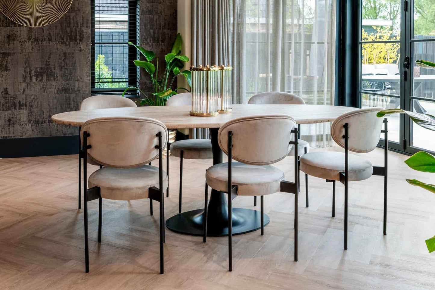 Galds Hampton Richmond Interiors 230/78/100 cm melns oval