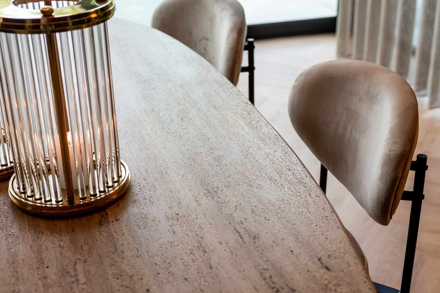 Galds Hampton Richmond Interiors 230/78/100 cm melns oval