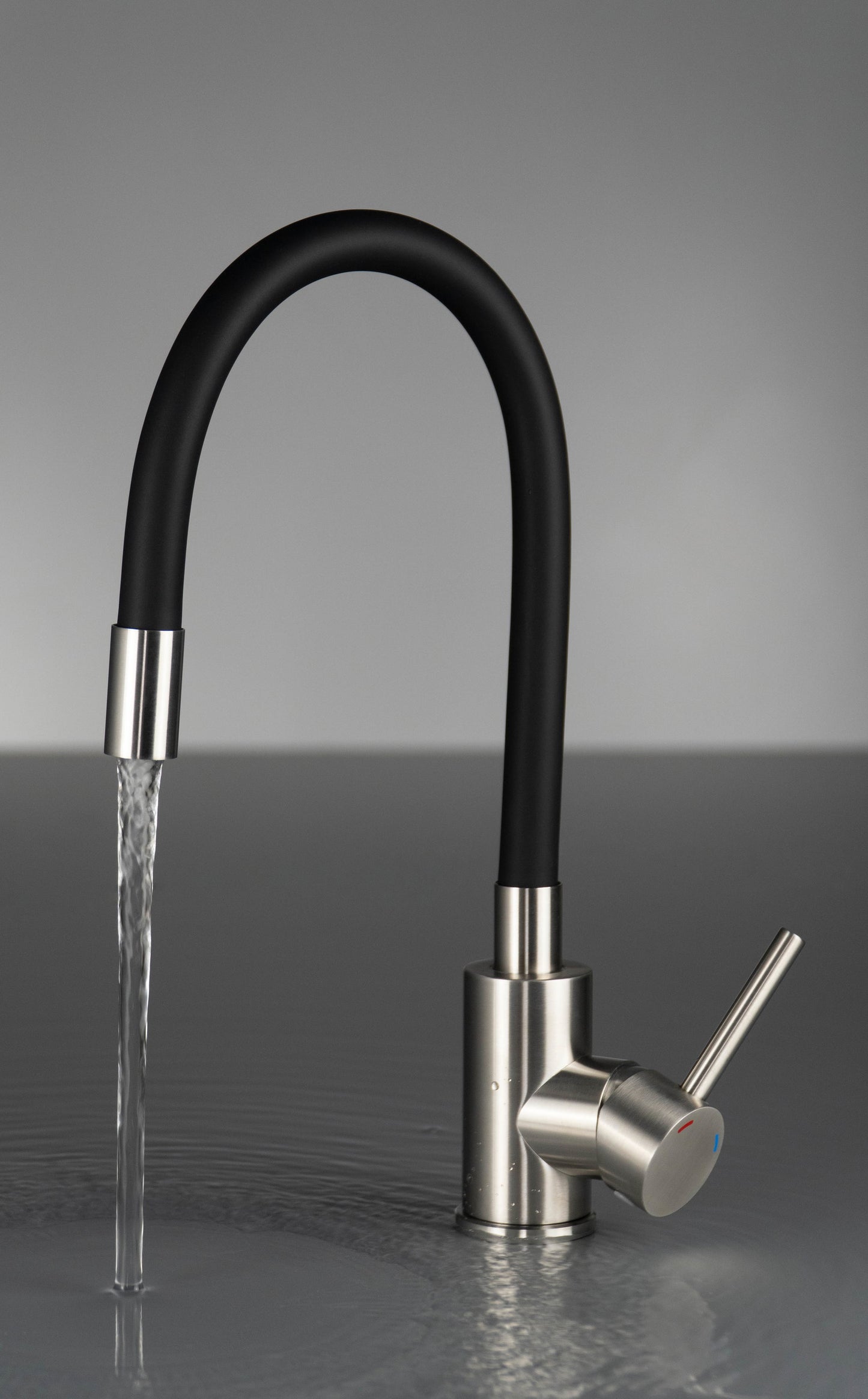 Virtuves maisītājs ar elastīgu uzgali Luno 38 cm pelēks/hroms - N1 Home