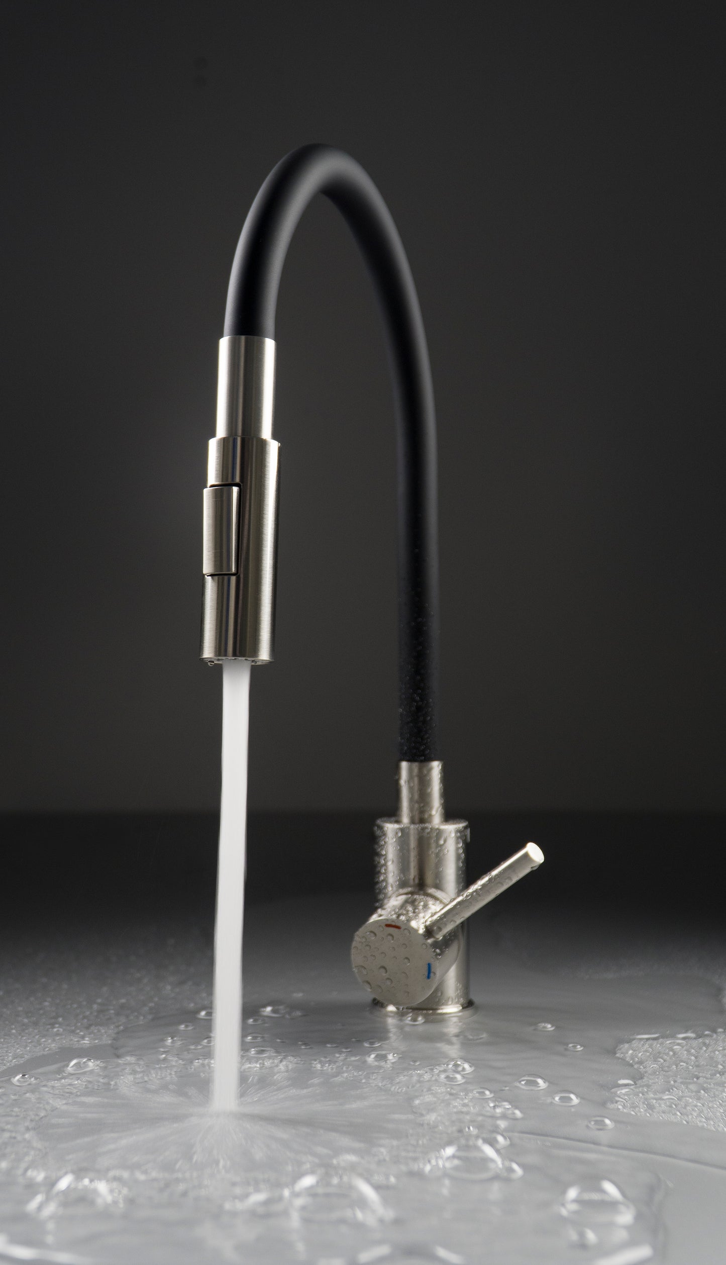 Virtuves maisītājs ar elastīgu snīpi - 2 veidu sprauslas Luno 400 mm matēts tērauds/bēšs - N1 Home