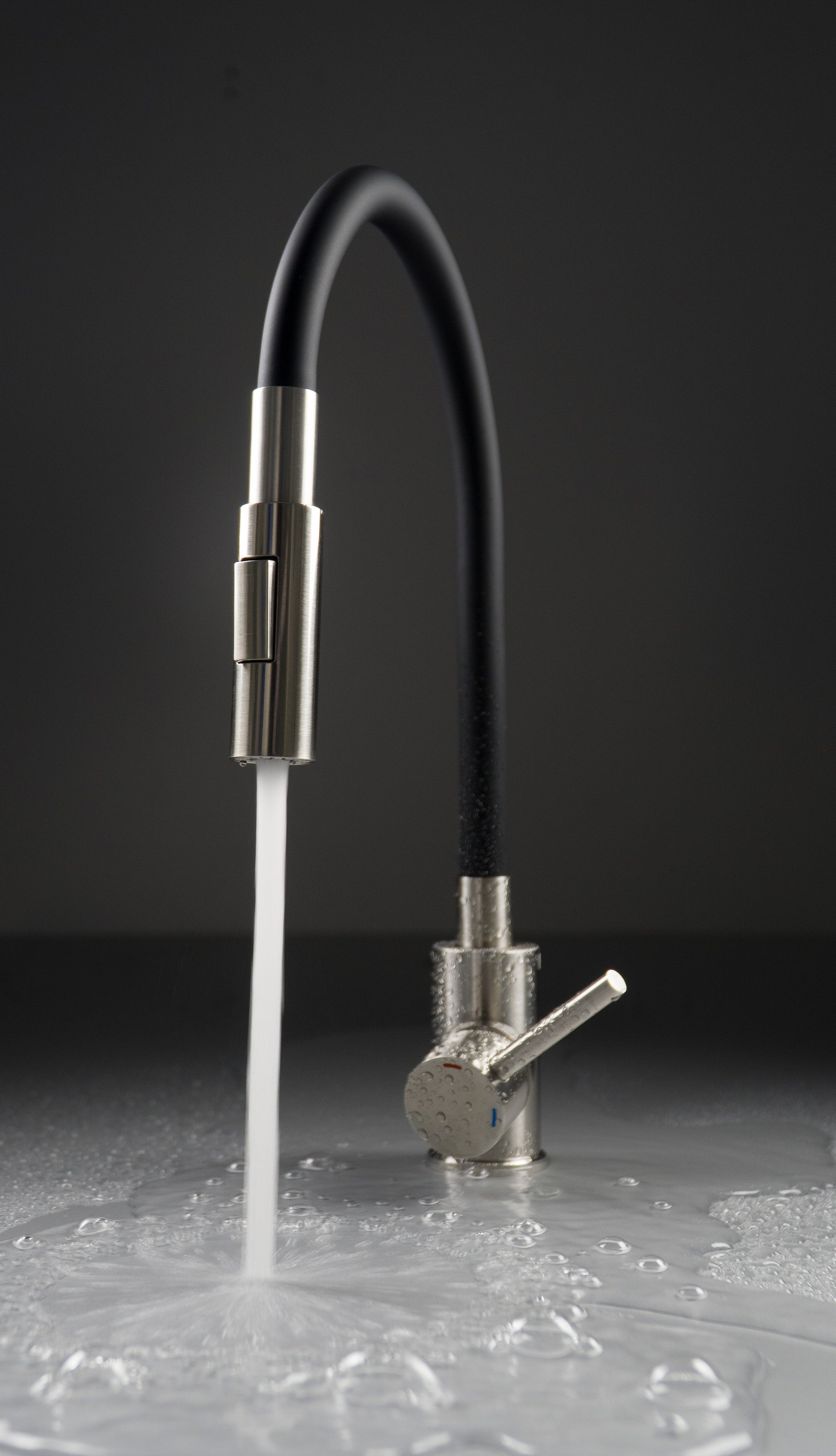 Virtuves maisītājs ar elastīgu snīpi - 2 veidu sprauslas Luno 400 mm matēts tērauds/bēšs - N1 Home