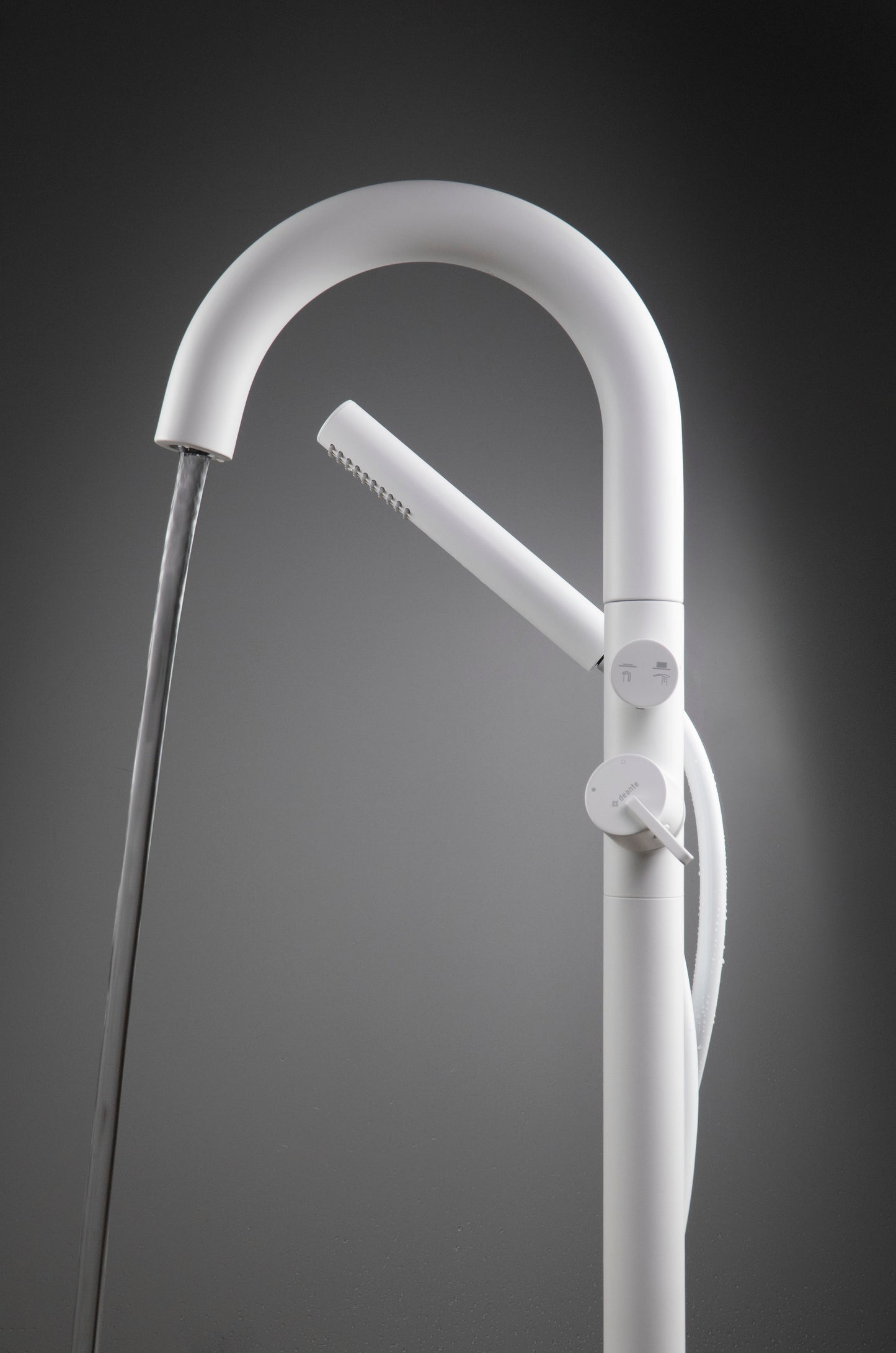 Vannas maisītājs, brīvi stāvošs, ar dušas komplektu Silia 150 cm matēta bronza - N1 Home