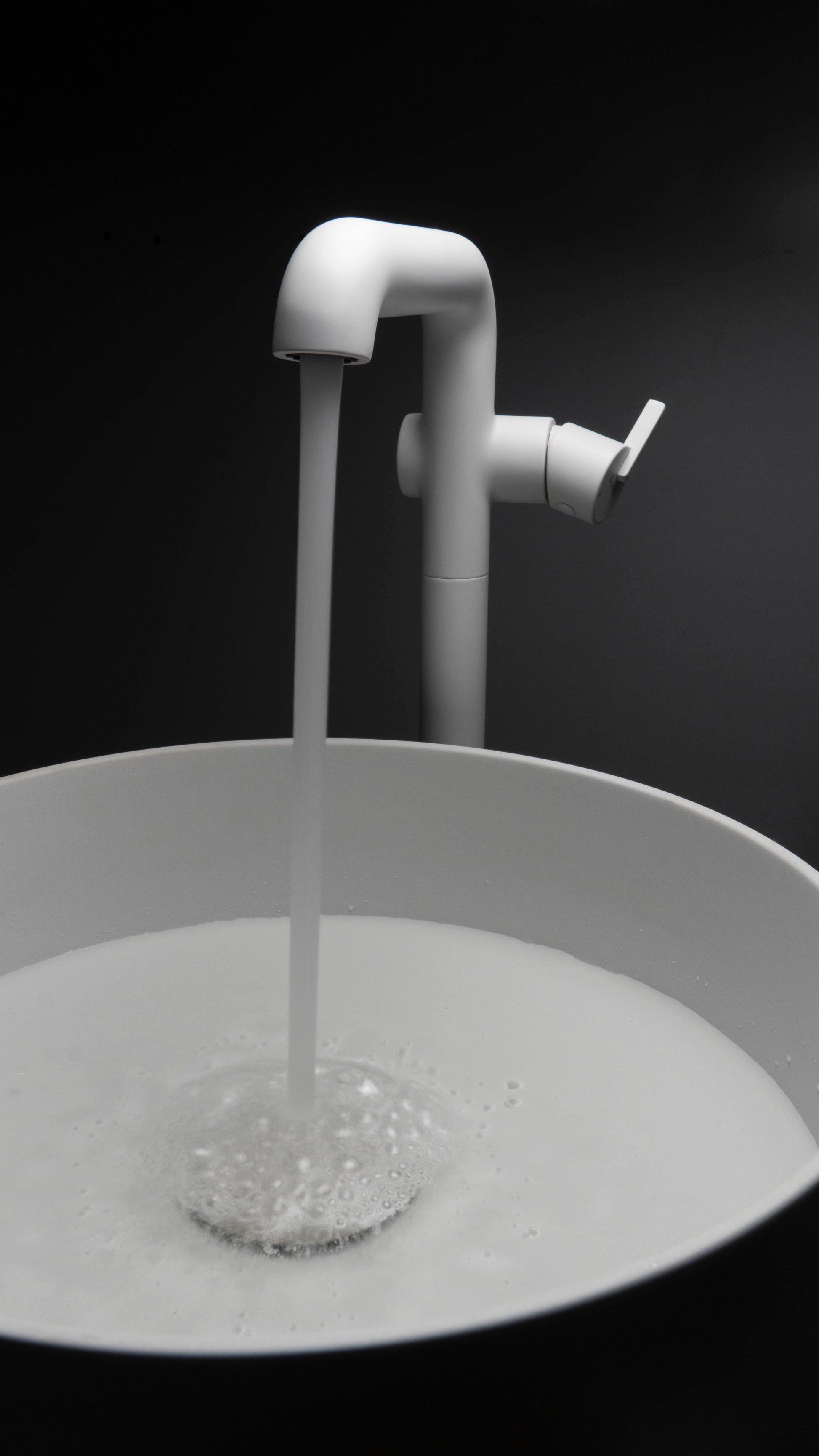 Izlietnes maisītājs, brīvi stāvošs Silia 1090 mm matēts tērauds - N1 Home