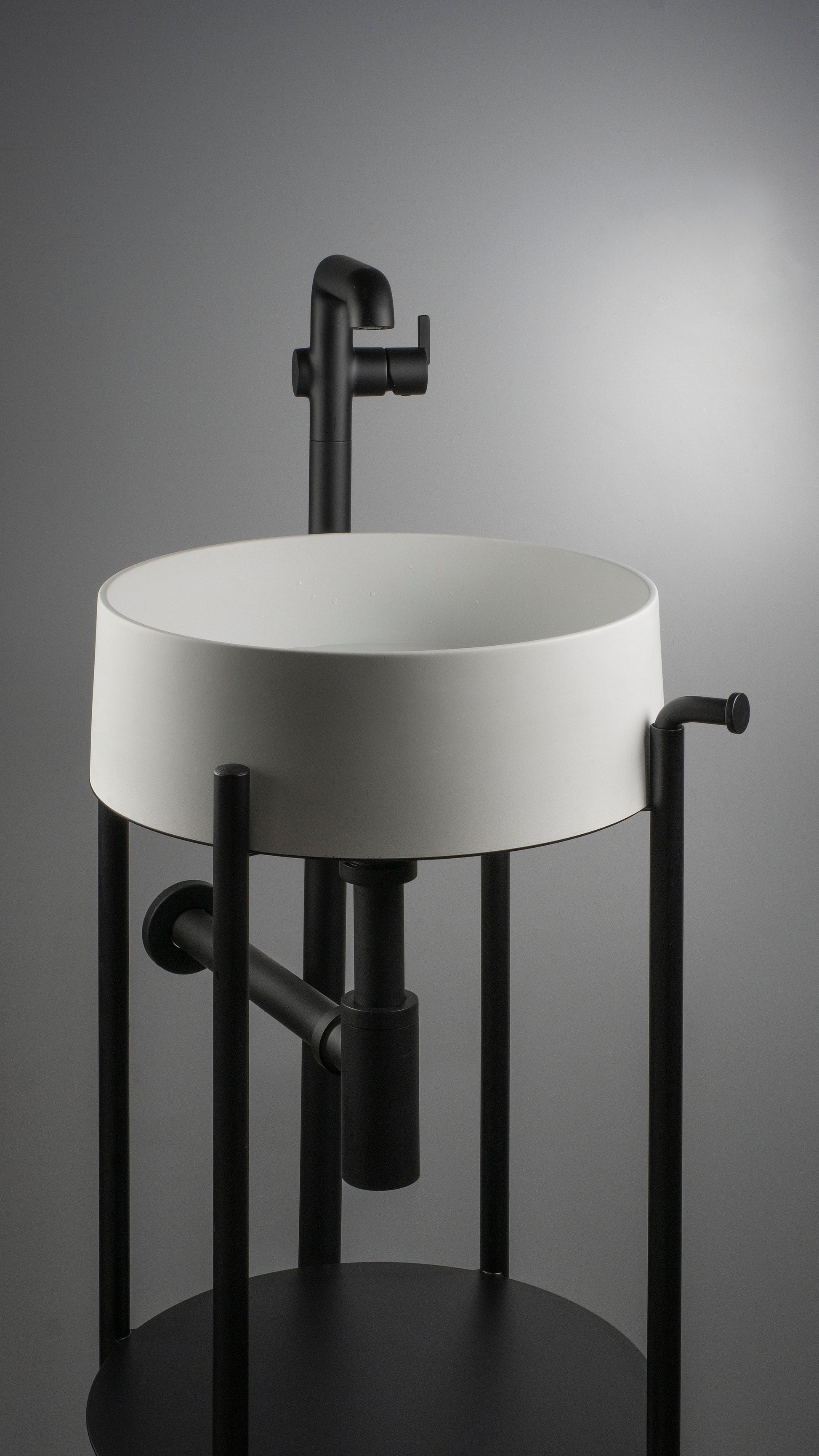 Izlietnes maisītājs, brīvi stāvošs Silia 1090 mm nero - N1 Home