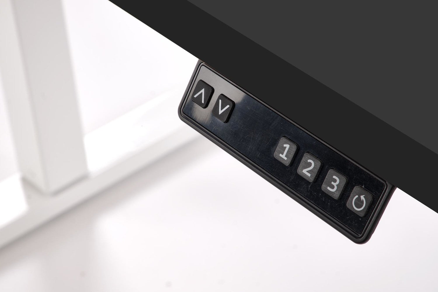 Biroja galds Juras 120/60/75-120 cm melns/balts - N1 Home