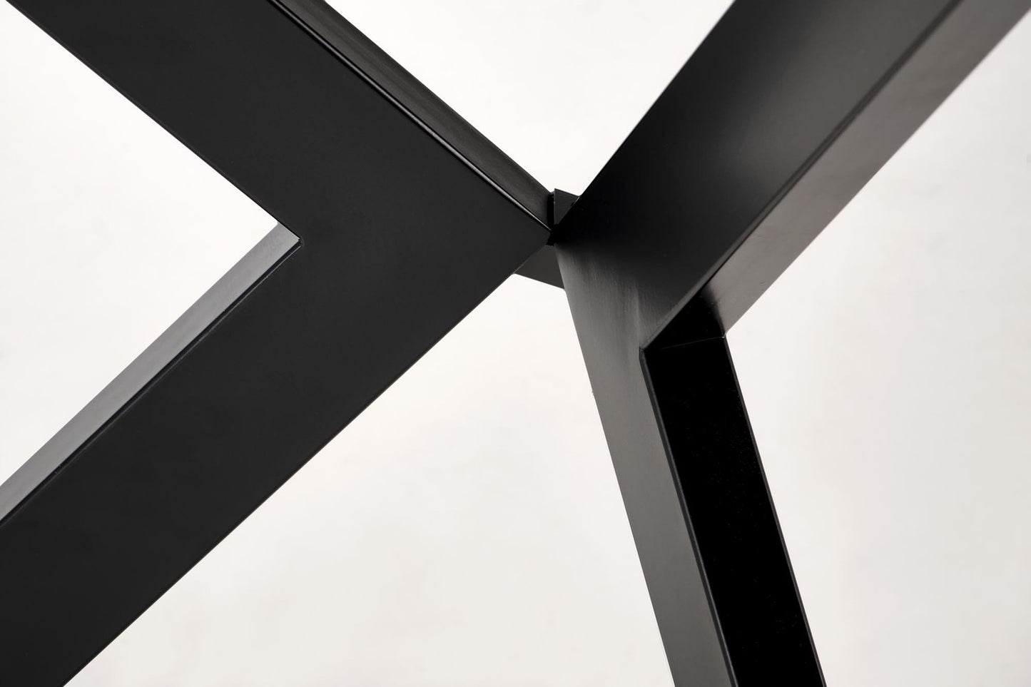 Galds Pero 100/75 cm valrieksts/melns - N1 Home