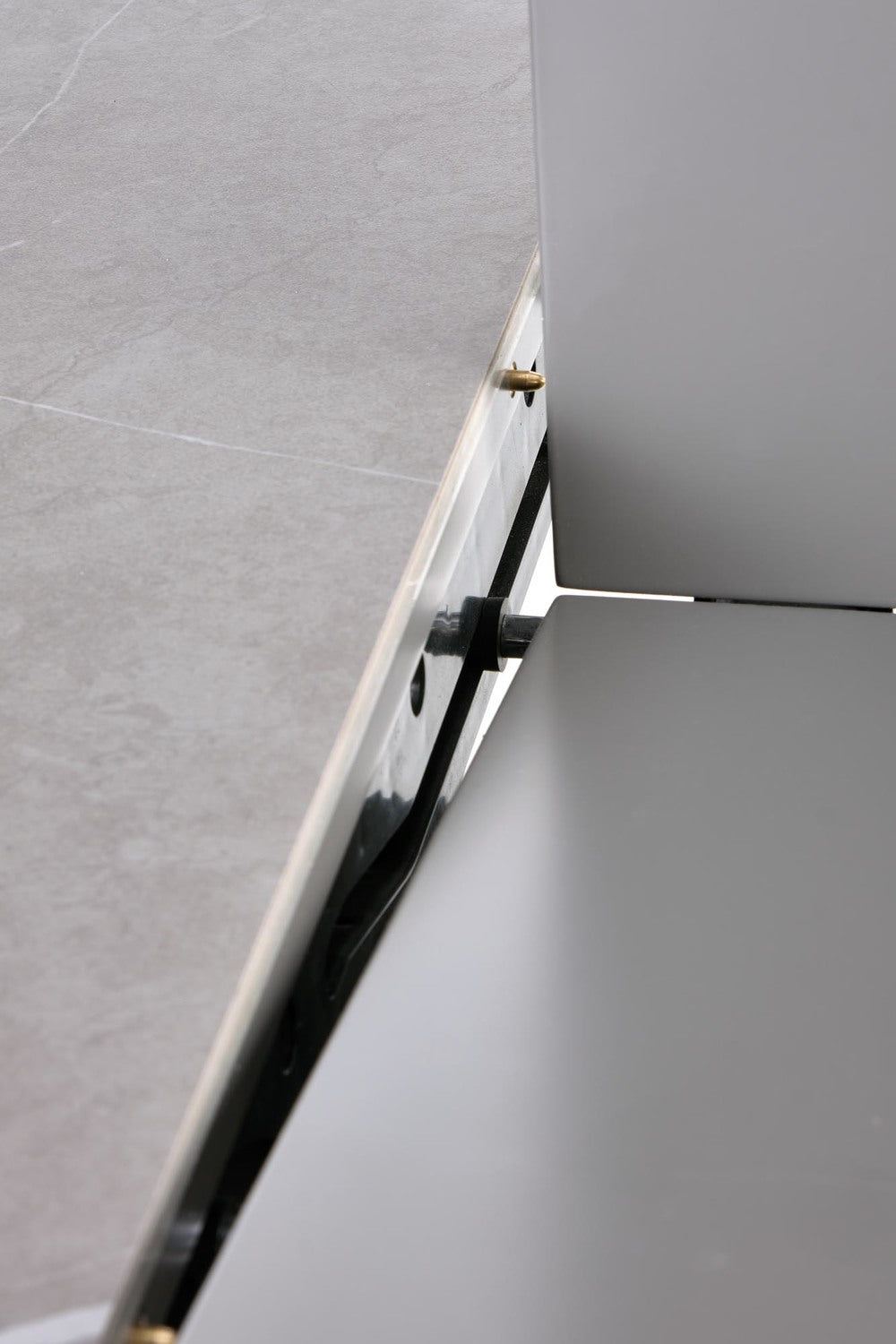 Galds Musk 120/120/76 cm pelēks marmors/zelts - N1 Home