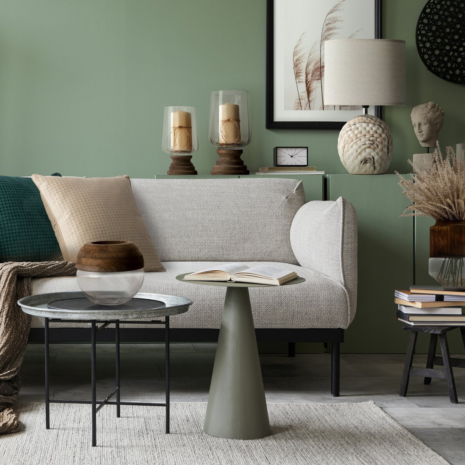 81f840bacdc8f8b35fe2739a1483793e