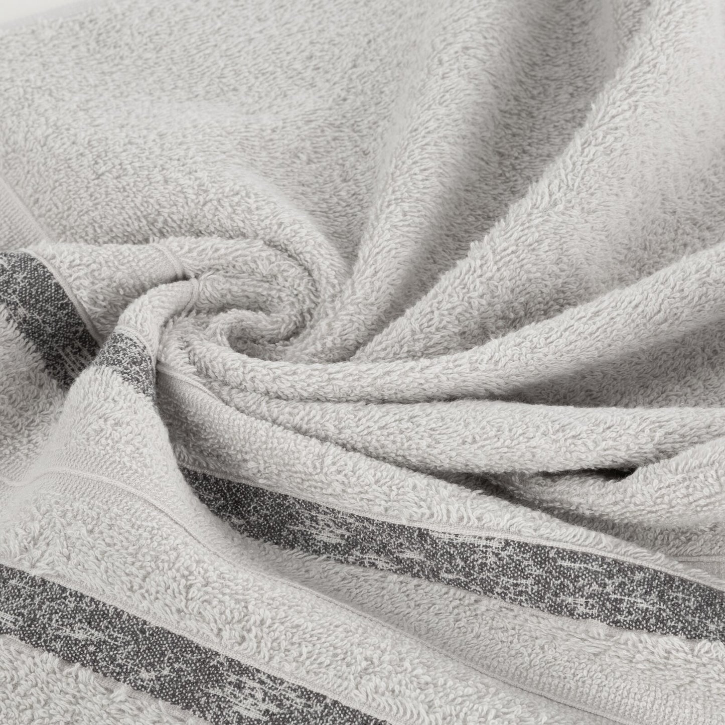 e5f3c3160cd2606a336446e316352ead