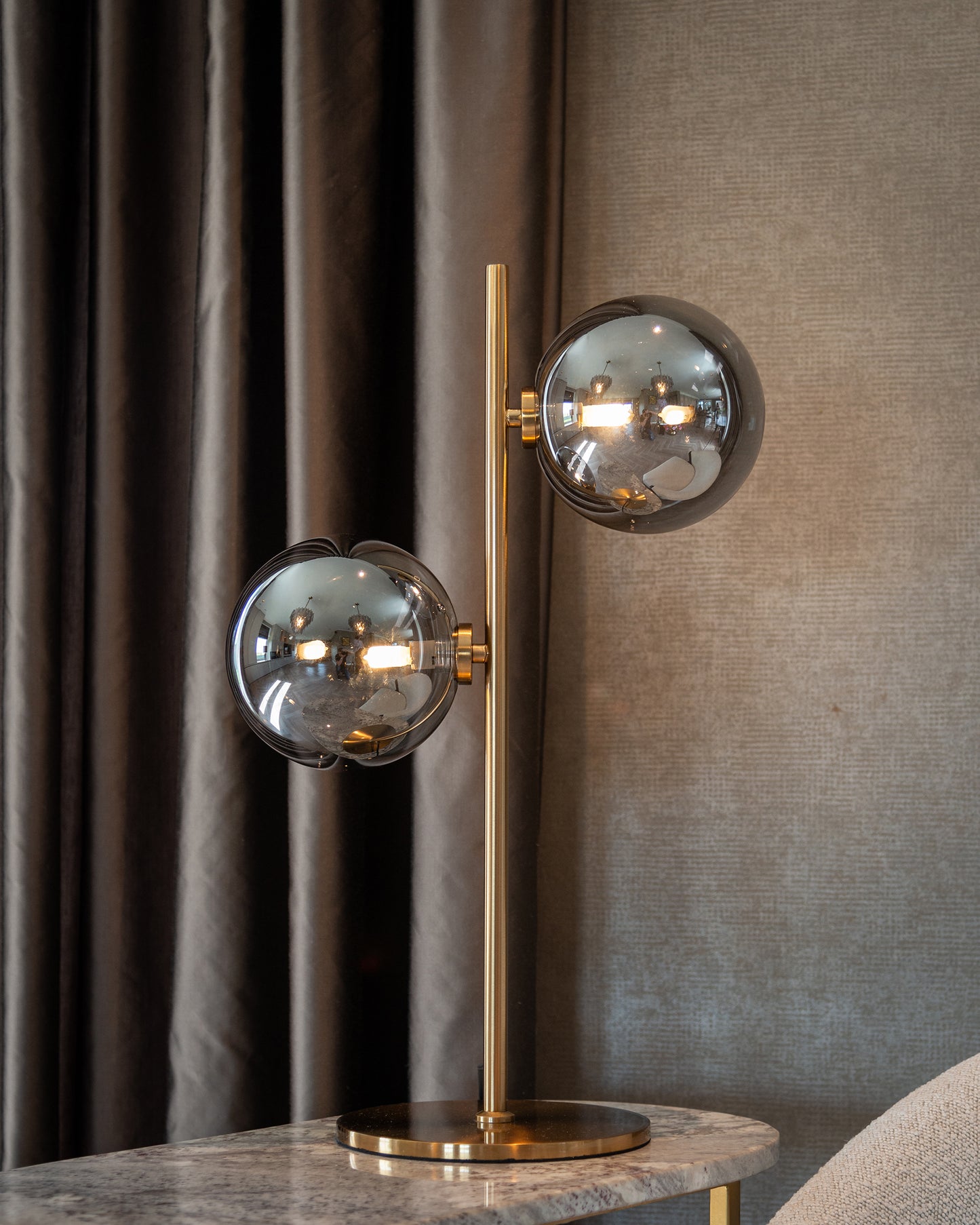 Galda lampa Richmond Interiors Lise 55/34/20 cm zelts - N1 Home