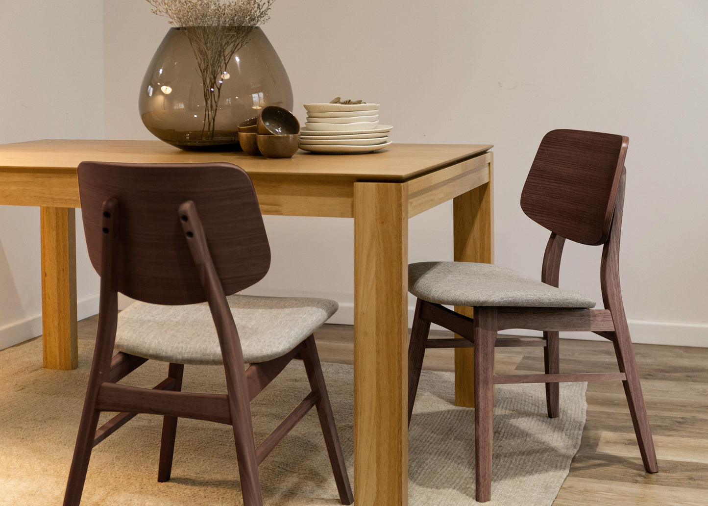 Krēsls Diata 81/47/53 cm rieksts/krēms - N1 Home