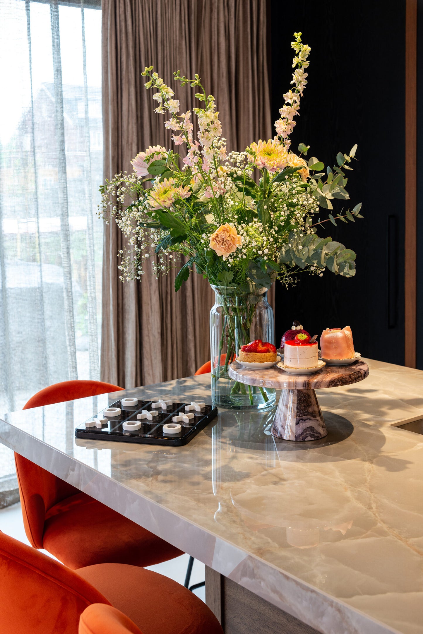 Dekoratīvs priekšmets Richmond Interiors Tic tac toe Trixi 25/25 cm melns/balts - N1 Home