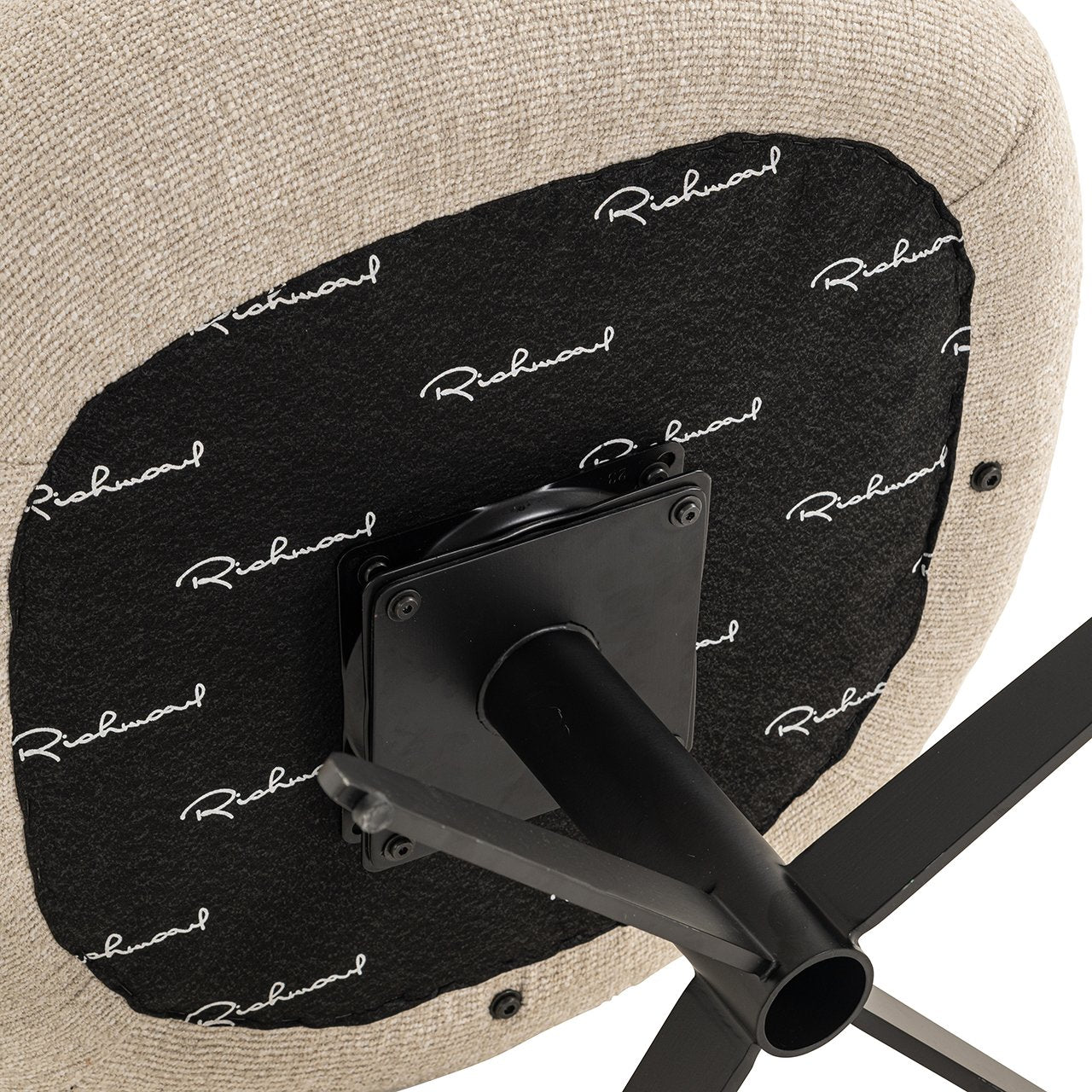 Grozāmais krēsls Alexis Richmond Interiors 78/68/64 cm Biscotti - N1 Home