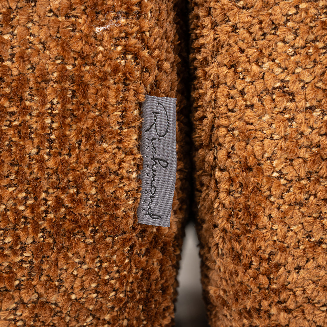 Dīvāns Cube Richmond Interiors 76/325/195 cm Be Lovely 603 Cinnamon - N1 Home