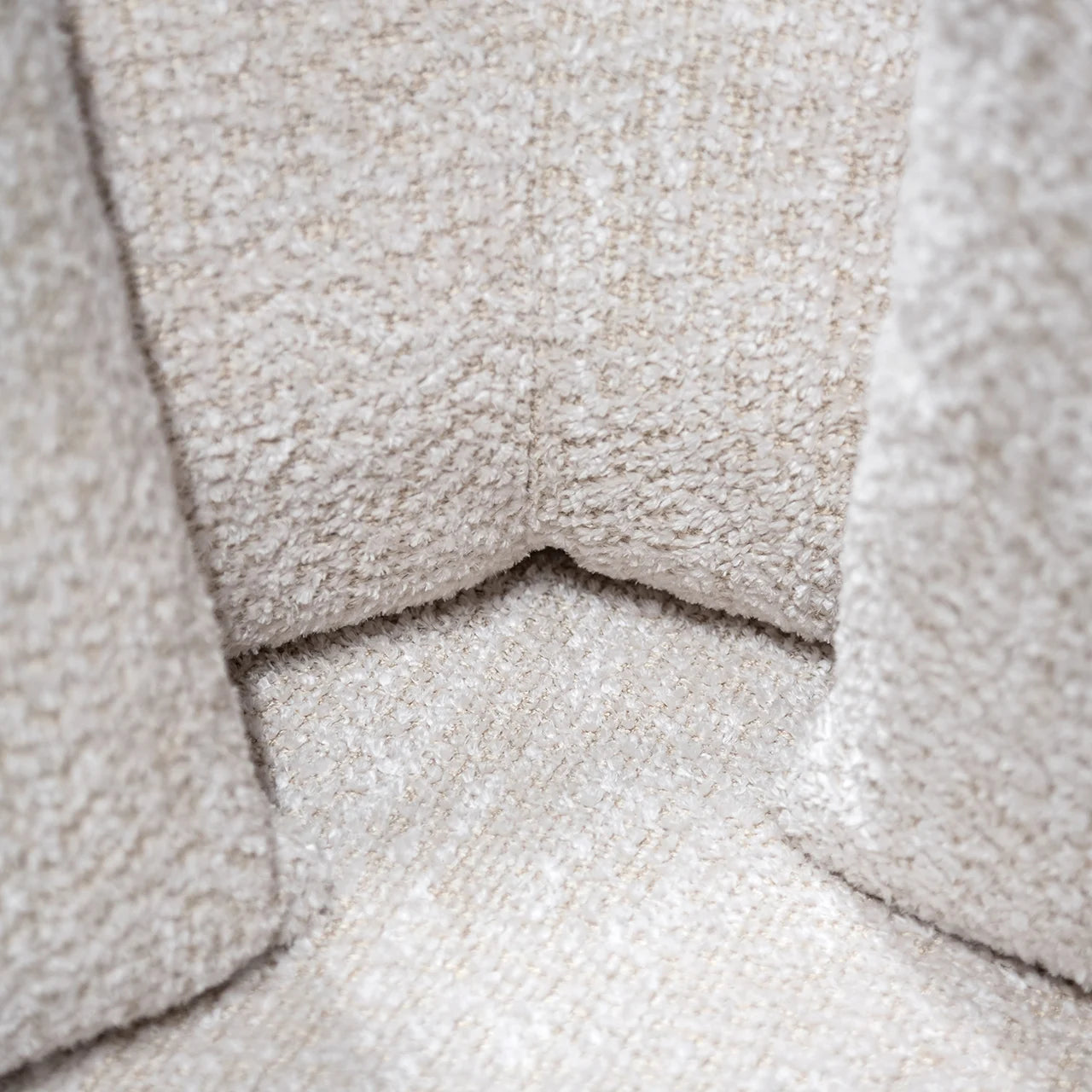 Dīvāns Rodina Richmond Interiors 89/355/140 cm Be Lovely 11 Cream - N1 Home