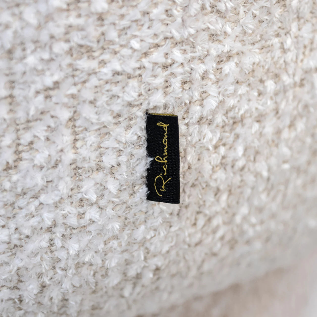 Dīvāns Rodina Richmond Interiors 89/355/140 cm Be Lovely 11 Cream - N1 Home