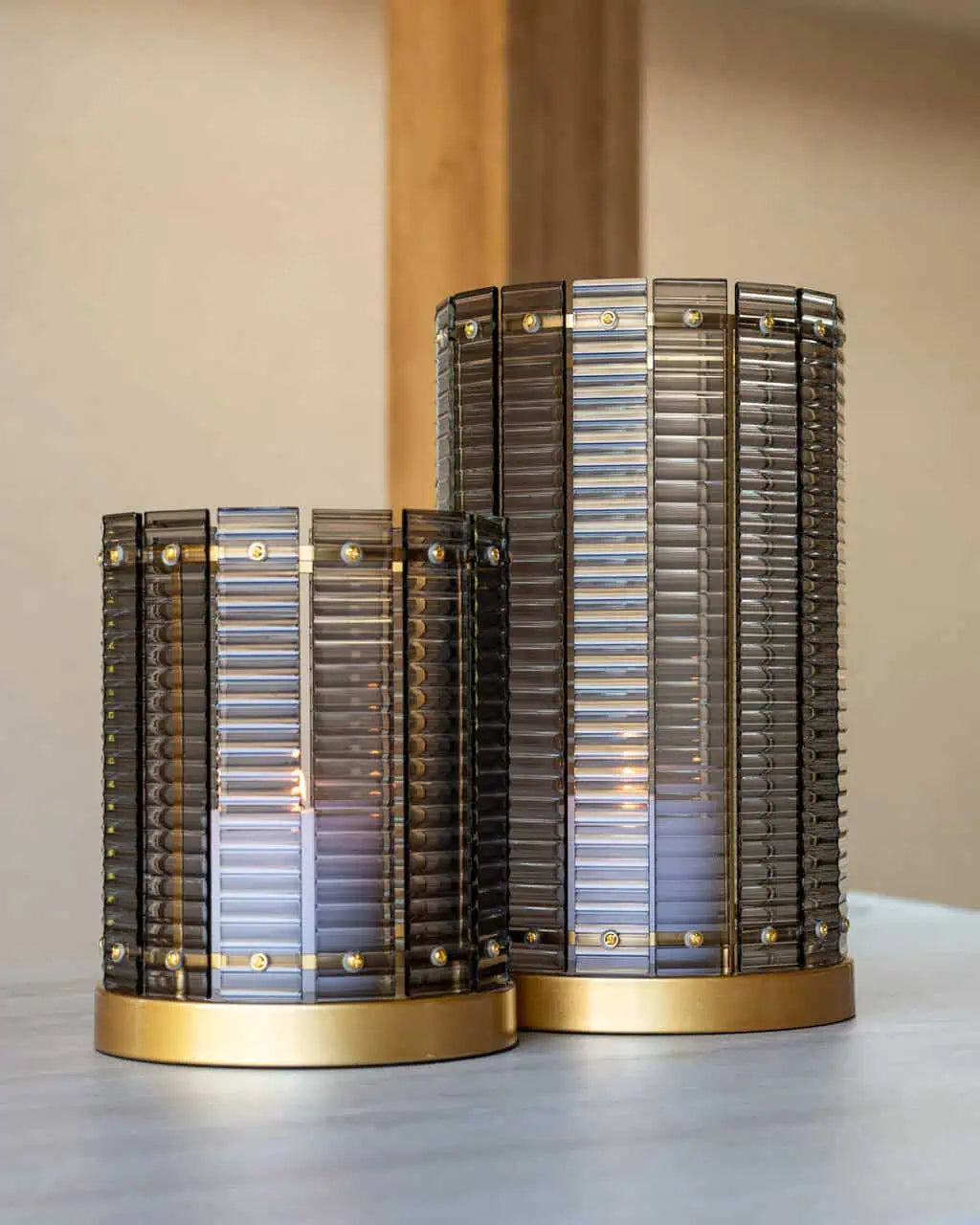 Svečturis Daylin smoke small Richmond Interiors 27,5/22/22 cm dūmi - N1 Home